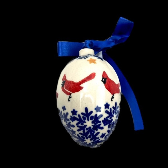 Polish Pottery Cardinals Snowflakes Hand Painted Christmas Holiday Ornament - Picture 4 of 5